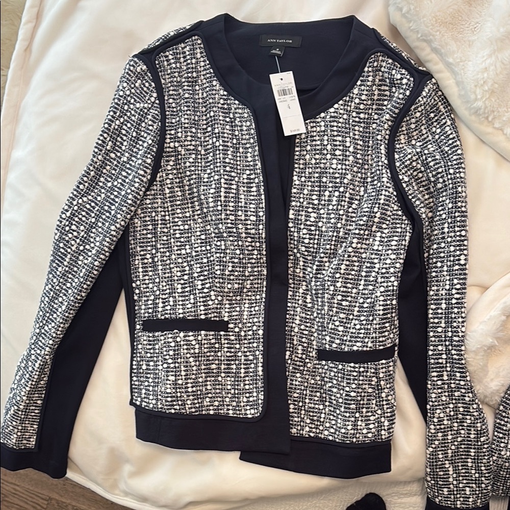 Chic Black and White Anne Taylor Jacket and Skirt